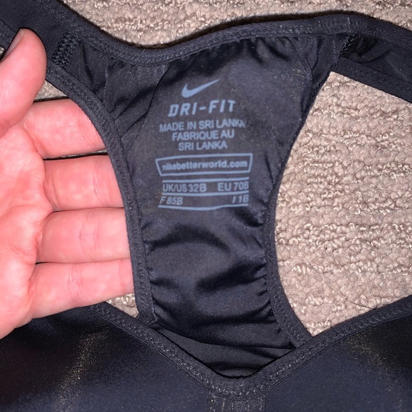 Nike Dry fit sports bra - Picture 3 of 3